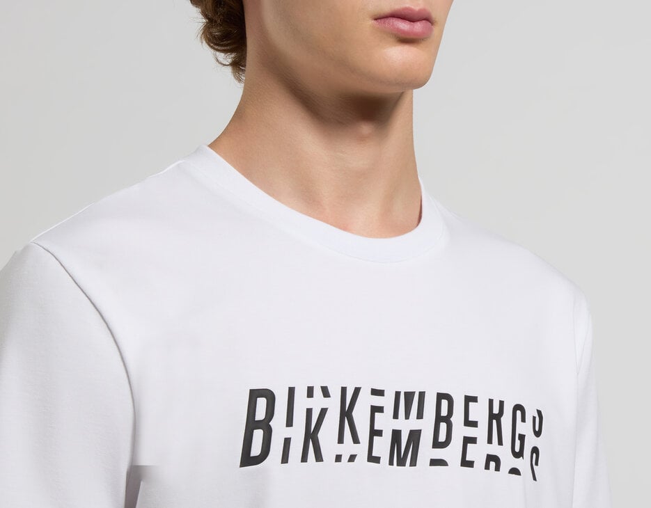 Slim fit men’s T-shirt with deconstructed logo, WHITE Slim fit men’s T-shirt with deconstructed logo, WHITE, hi-res-1