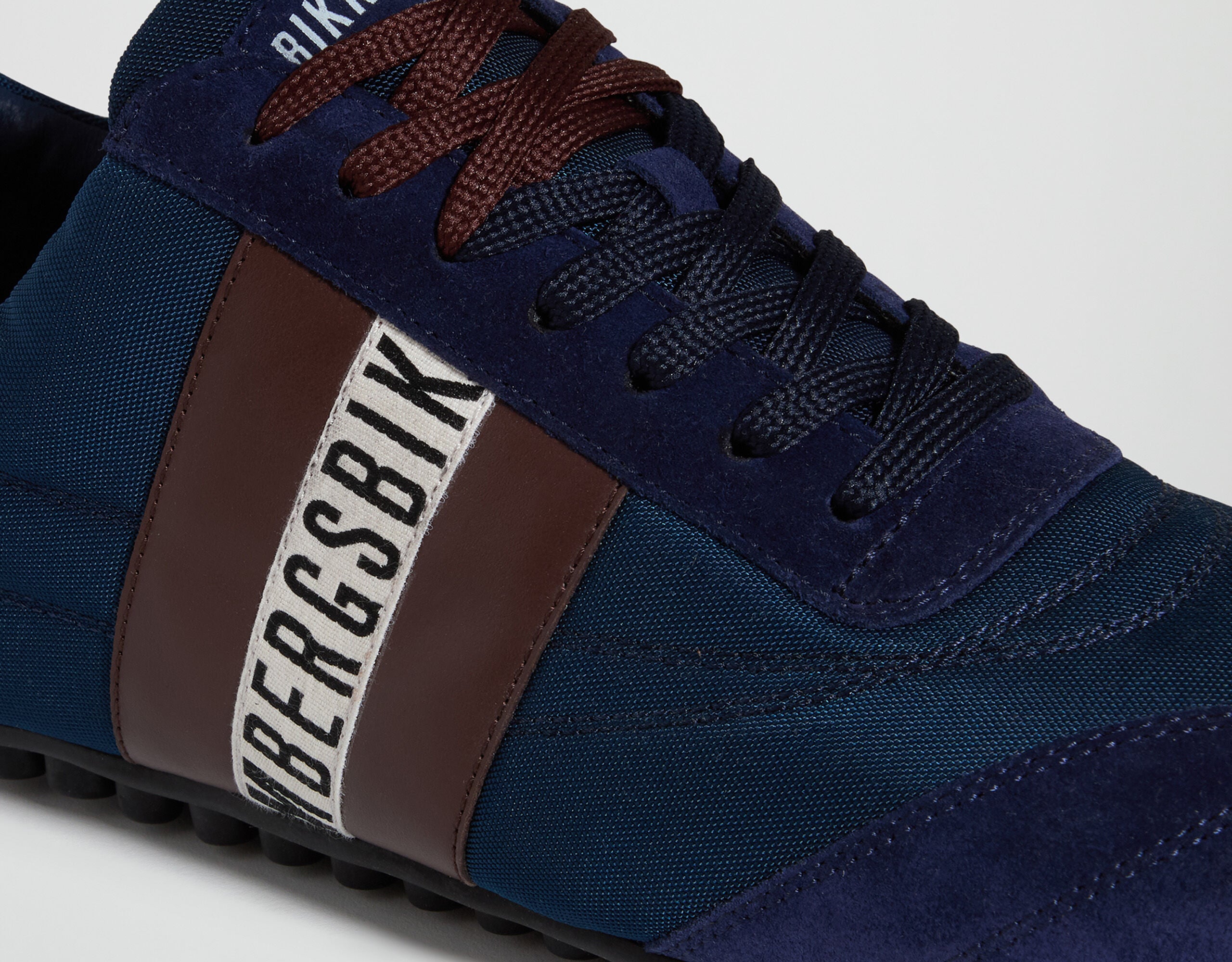 Men's Shoes: ankle boots, trainers and slides | Bikkembergs