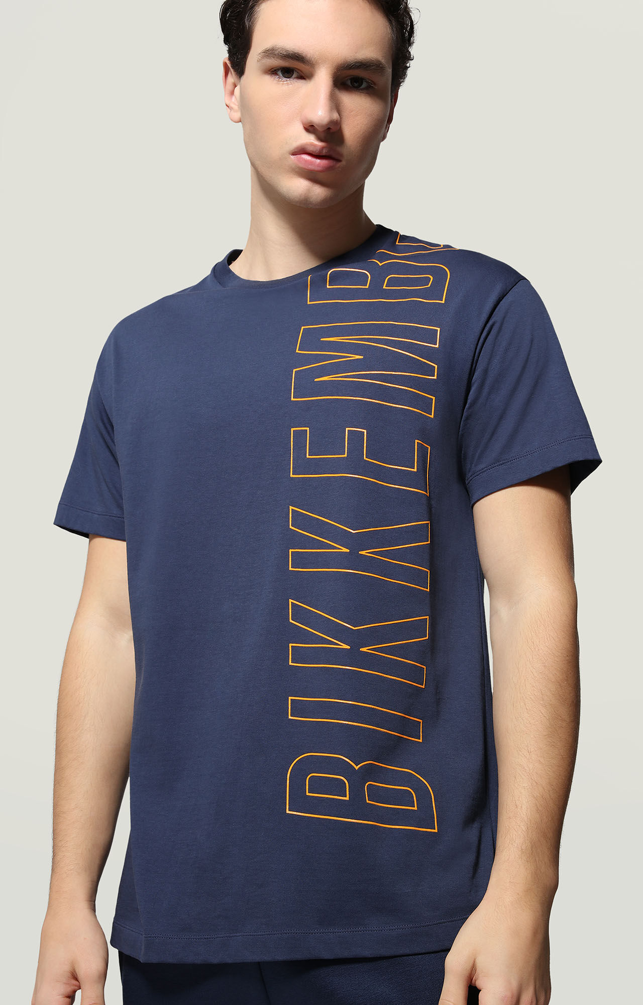men logo tshirts
