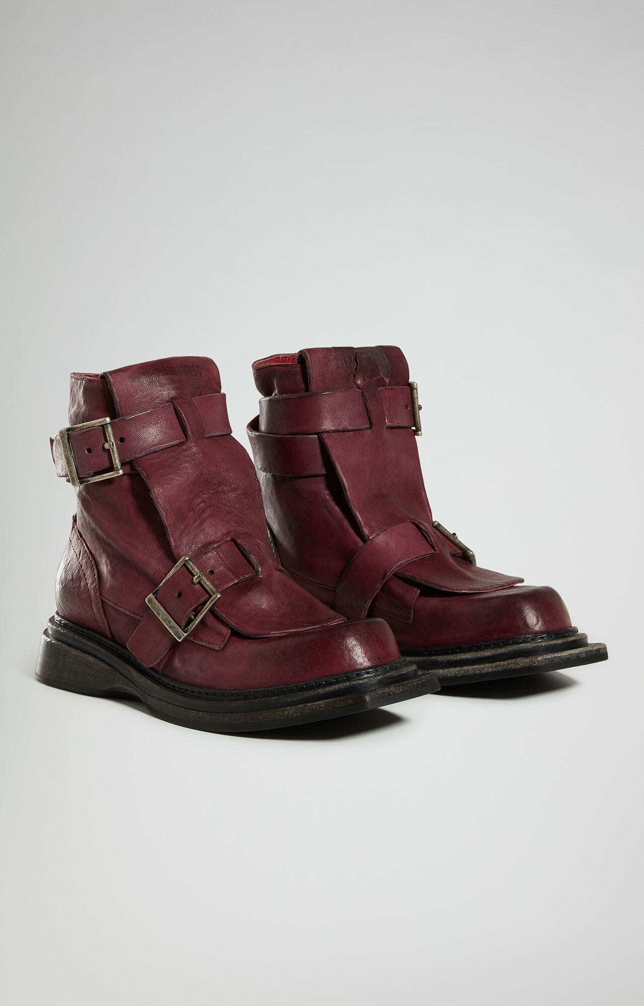 Men's Shoes: ankle boots, trainers and slides | Bikkembergs