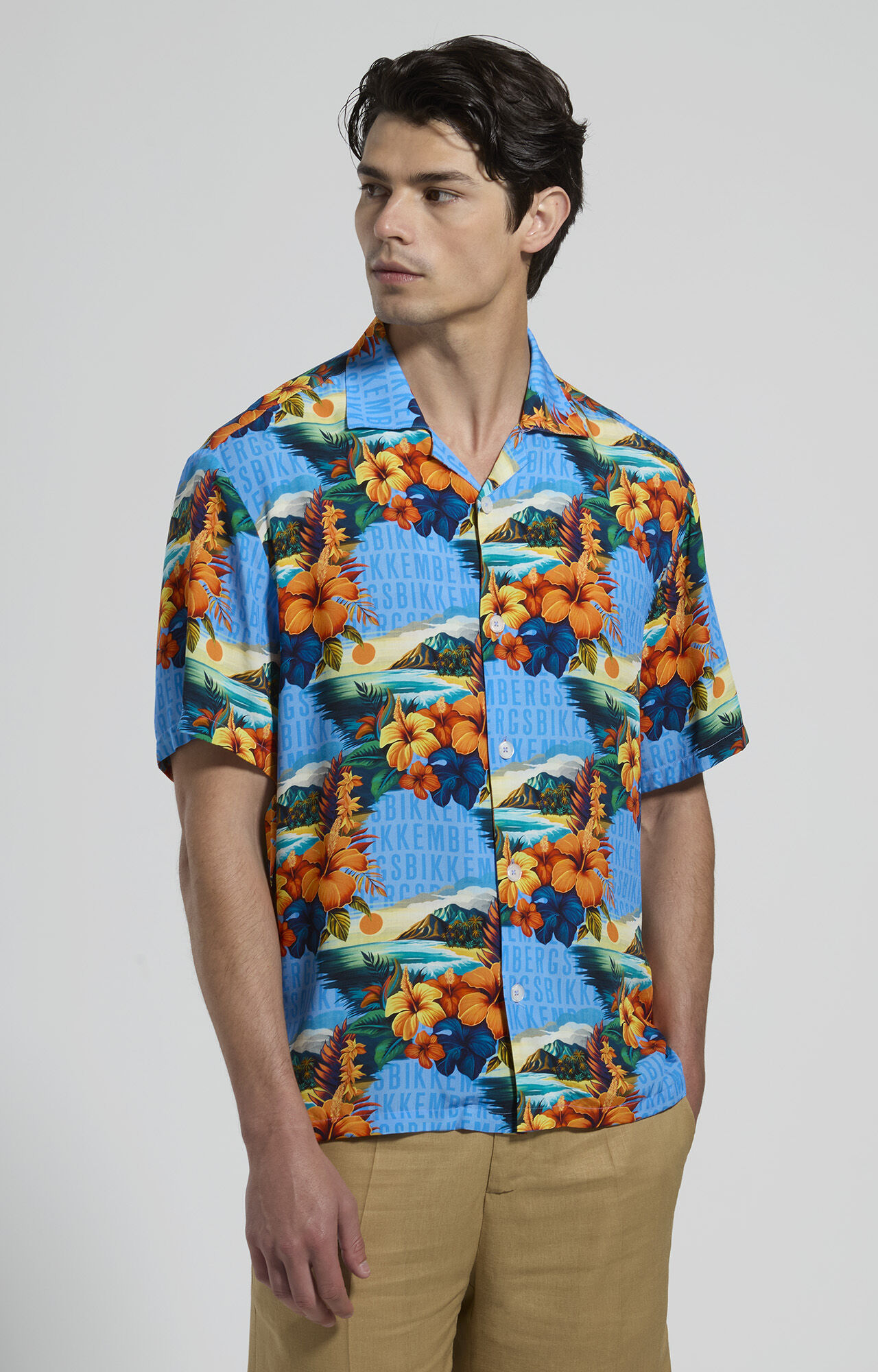 Men's shirts: linen shirts and poplin shirts | Bikkembergs