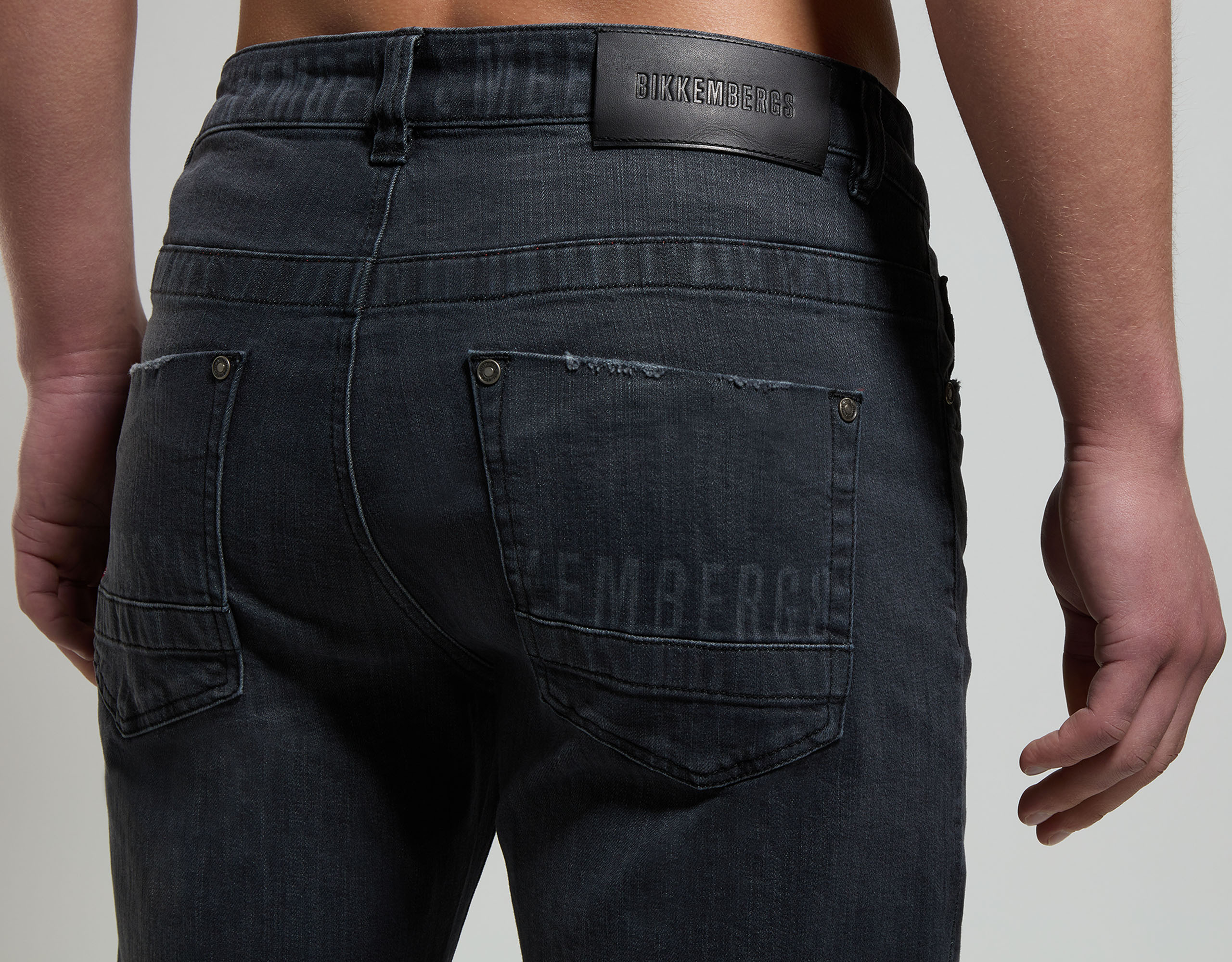 Slim fit men's jeans | Bikkembergs