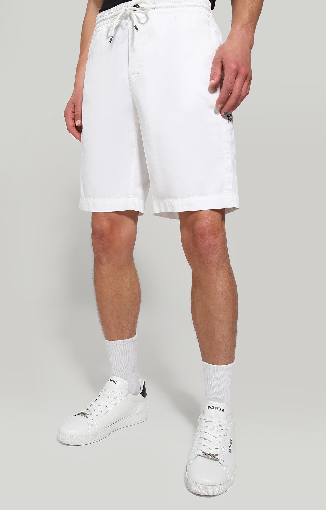 Men's shorts garment-dyed | WHITE | Bikkembergs